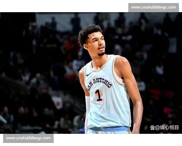 33+13+6！文班亚马锁周最佳，创 NBA 历史纪录